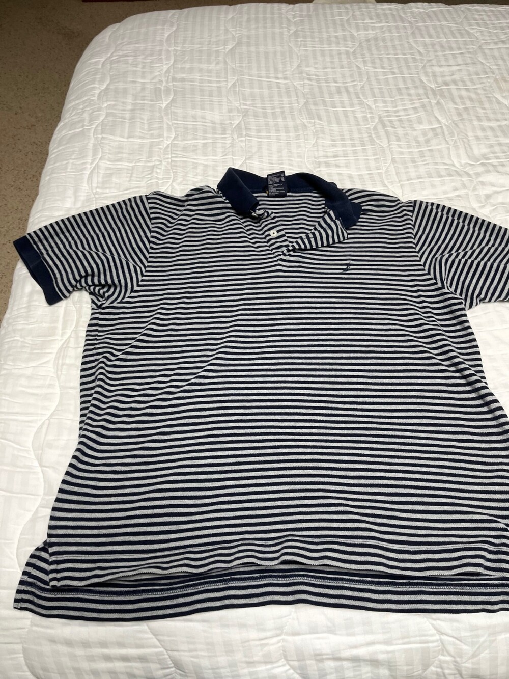 Nautica men's short sleeve polo shirt size large blue & gray stripe